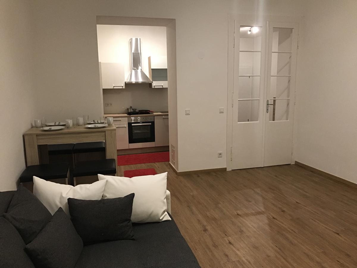 Zm Apartments Виена Екстериор снимка