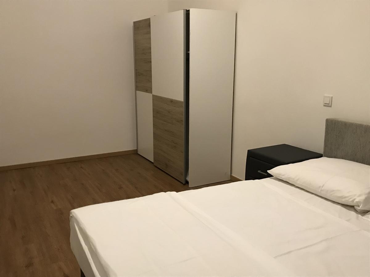 Zm Apartments Виена Екстериор снимка